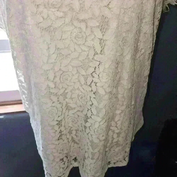 Berryou Womans Top - Picture 7 of 9